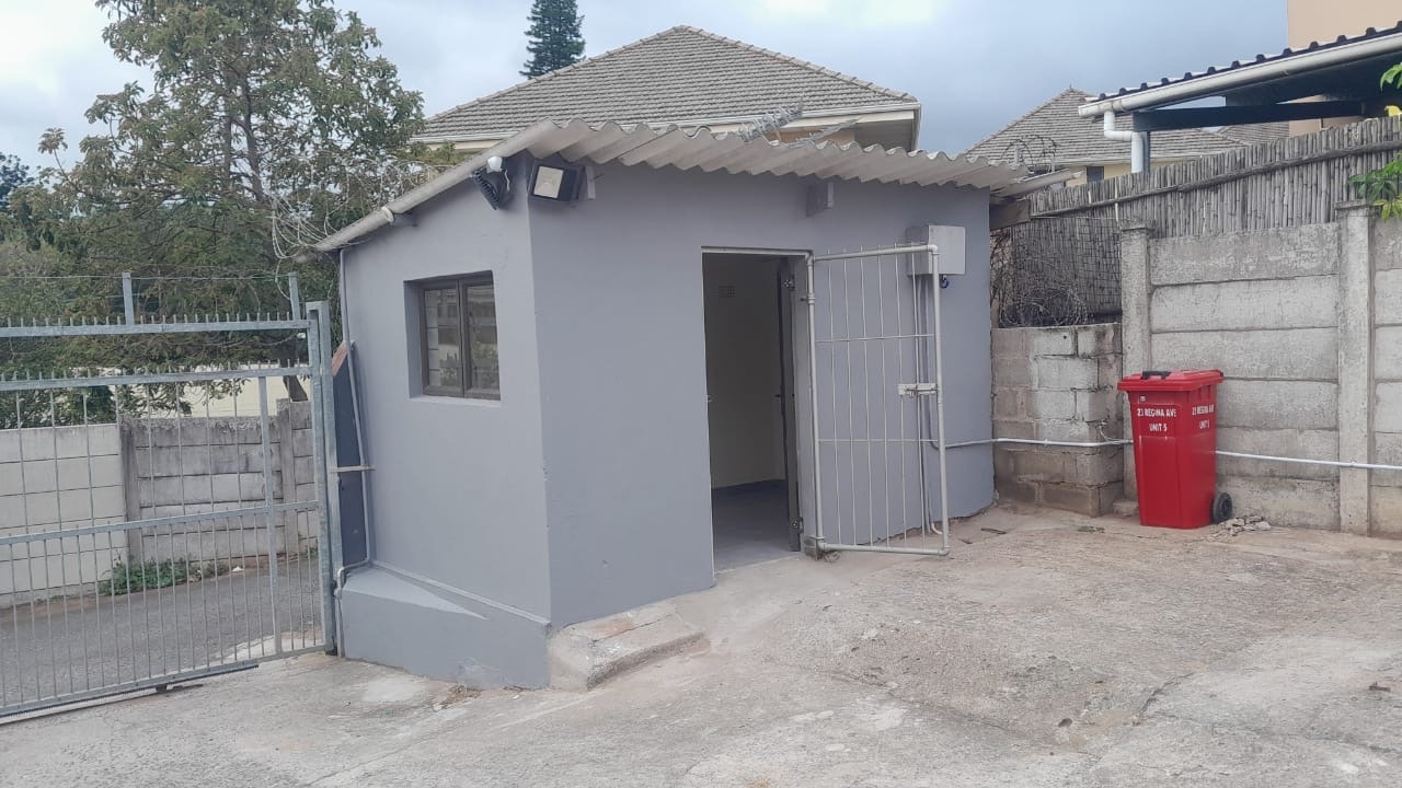 ONE BED ROOM AVAILABLE AT 23 REGINA AVENUE UMBILO R2500 PER MONTH